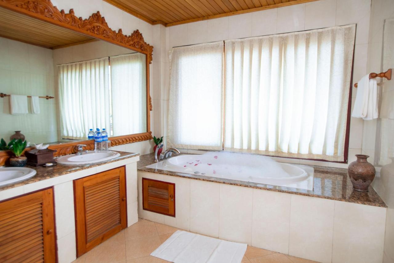 Kma Kaytumadi Hotel Taungoo Dış mekan fotoğraf