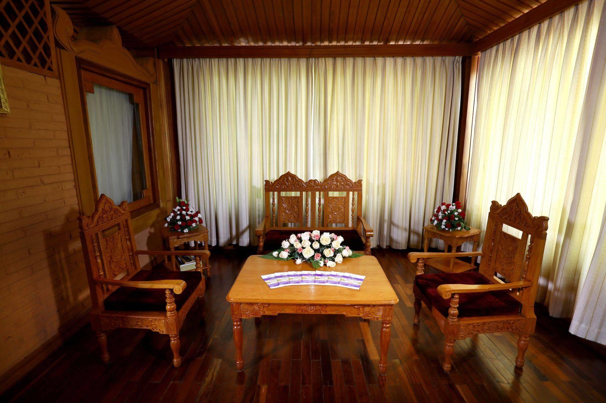 Kma Kaytumadi Hotel Taungoo Dış mekan fotoğraf