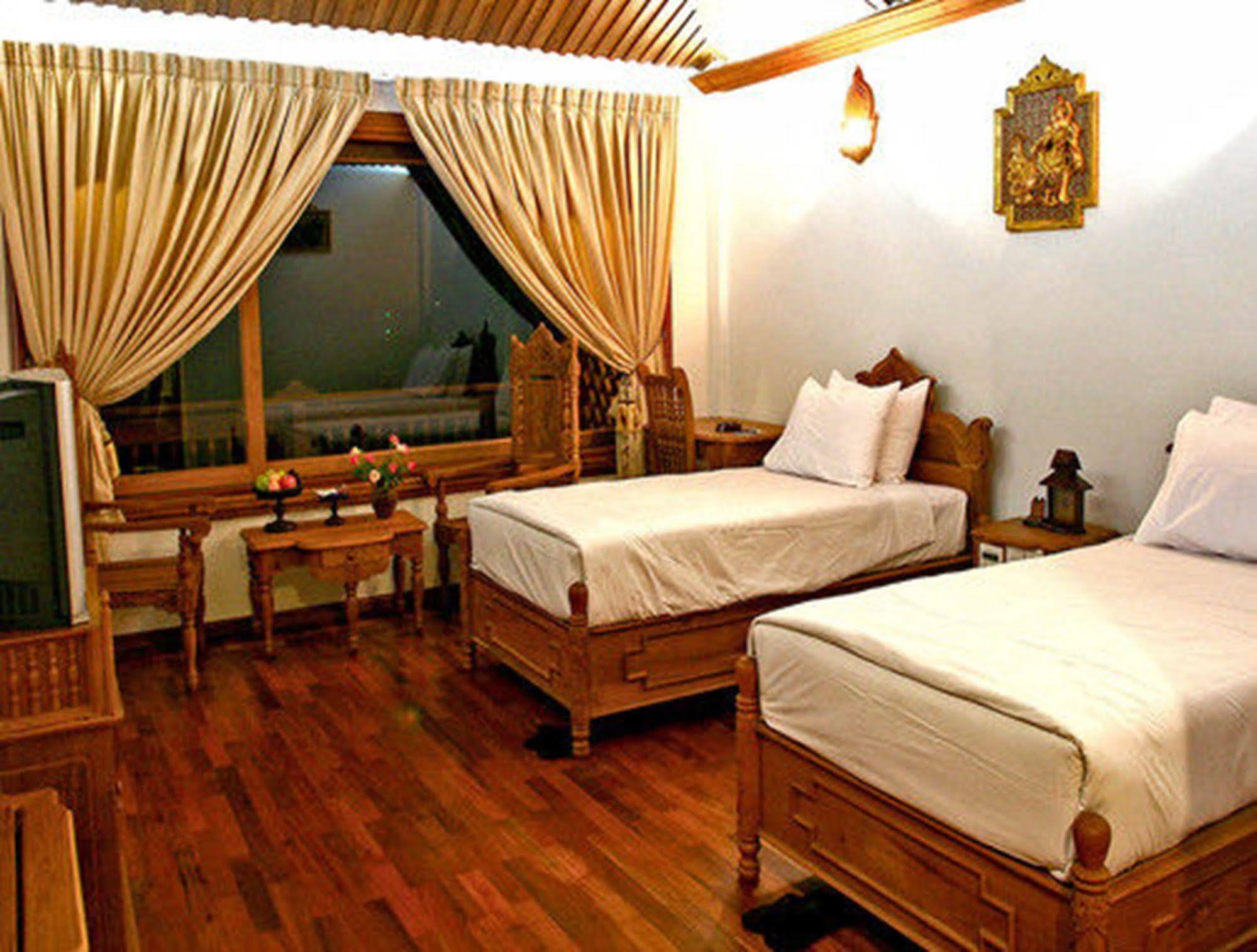 Kma Kaytumadi Hotel Taungoo Dış mekan fotoğraf