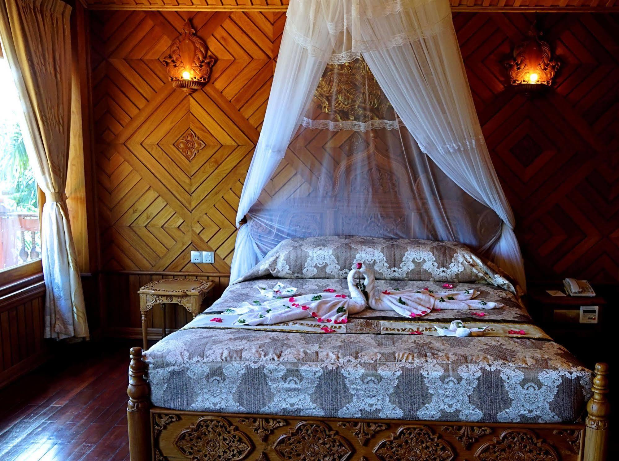 Kma Kaytumadi Hotel Taungoo Dış mekan fotoğraf